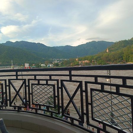 Hotel Prasanna Inn Rishīkesh Zewnętrze zdjęcie